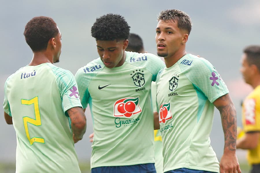 Marcos Leonardo e Andrey em treino da seleção brasileira sub-20