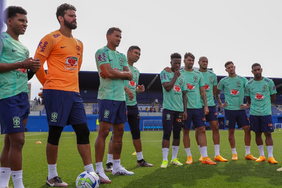 Seleção iniciou preparação para dois amistosos na Europa