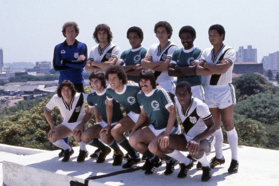 Em pé; Carlos, Oscar, Mauro, Polozzi, Zé Carlos e Odirlei. Agachados: Lúcio, Renato, Careca, Zenon e Tuta - Jose Pinto/Placar