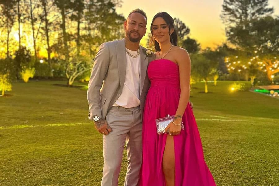 Neymar ao lado da influenciadora Bruna Biancardi - @neymarjr/Instagram