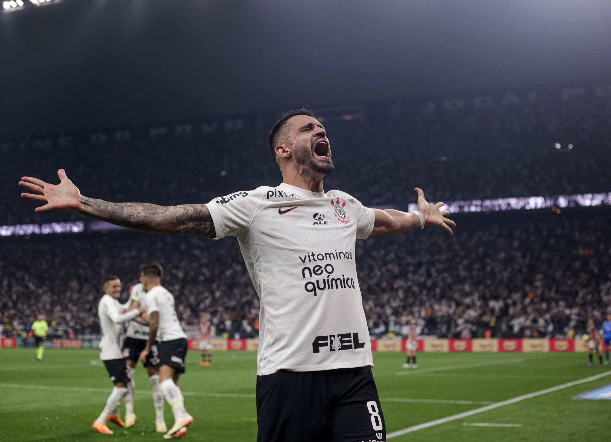 Renato Augusto comemora gol pelo Corinthians: ídolo da torcida - Rodrigo Coca/Agência Corinthians