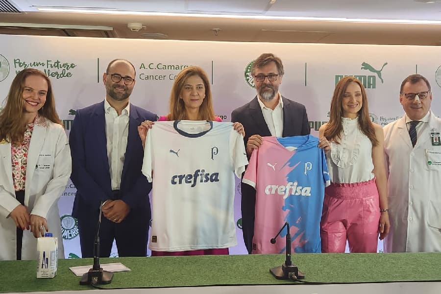 Palmeiras lança camisa alusiva ao comabte ao câncer - Luiz Felipe Castro/Placar