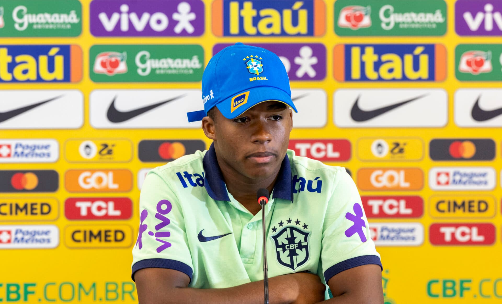 Endrick concede sua primeira entrevista coletiva pela seleção brasileira - Joilson Marconne / CBF