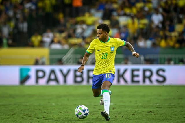 Rodrygo não brilhou com a 10 do Brasil - Staff Images / CONMEBOL