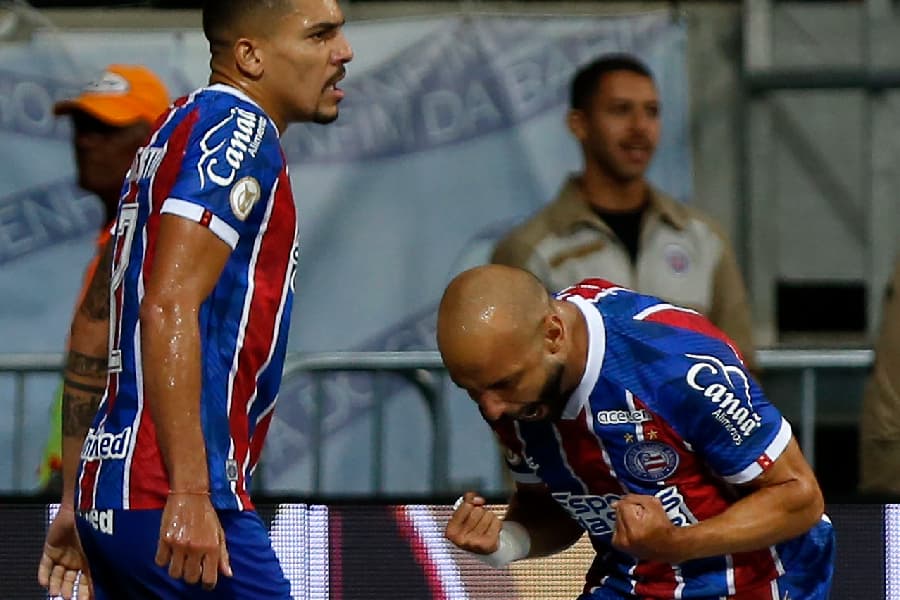 Gilbert e Thaciano celebram vitória do Bahia - Felipe Oliveira/EC Bahia