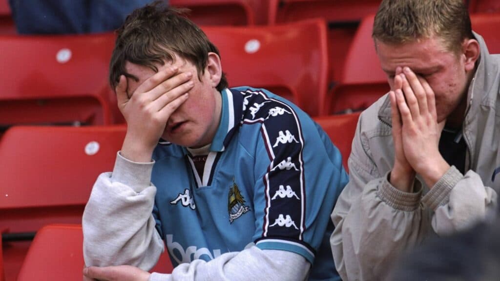 Torcedor do Manchester City sofre na temporada de 1999, na terceira divisão - ManCity/Divulgação
