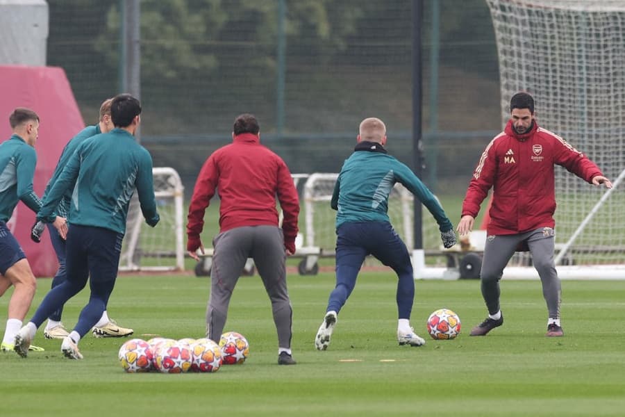 Mikel Arteta, Arsenal - Adrian Dennis/AFP