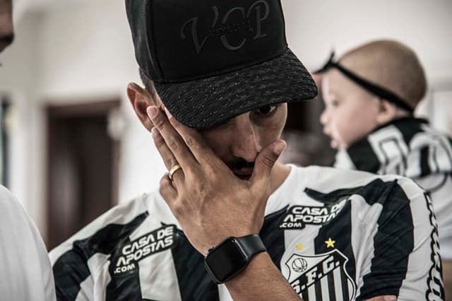 O choro pela despedida em 2021 foi acompanhado de promessas: voltar e conquistar titulos - Ivan Storti/Santos FC