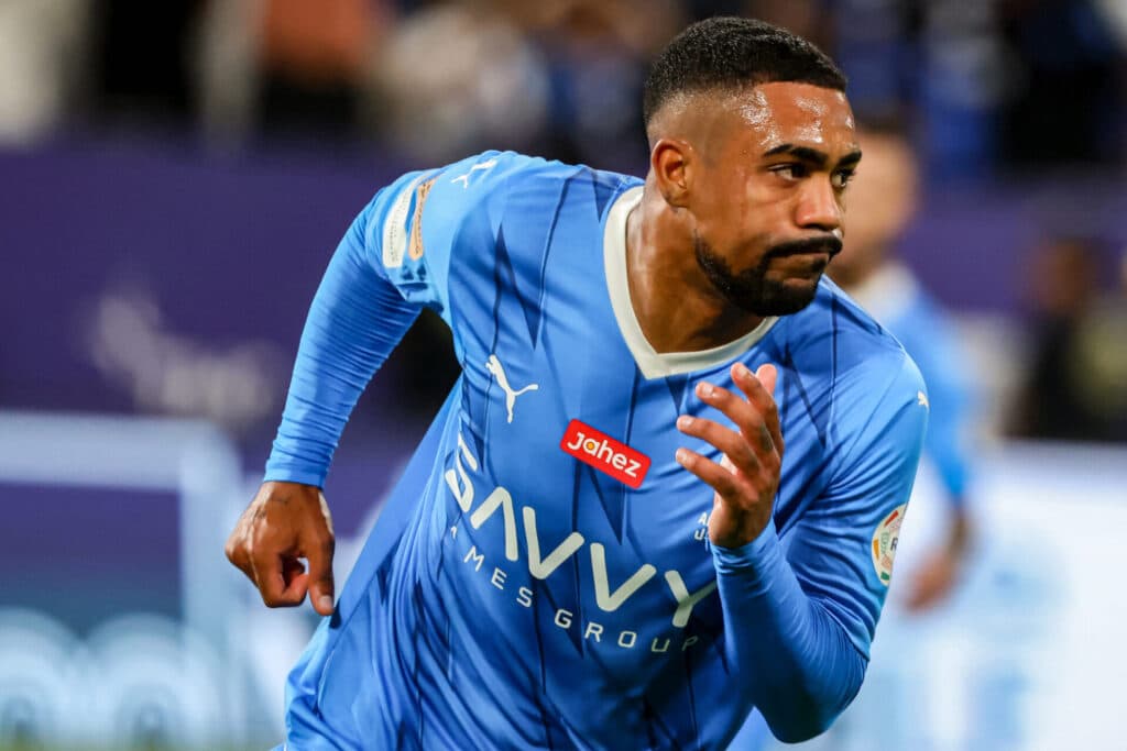 Brasileiro Malcom, do Al-Hilal, marcou duas vezes diante do Al-Ittihad - Fayez NURELDINE / AFP)