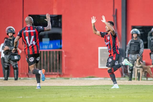 Vitória virou diante do Bahia no Barradão - Divulgação/EC Vitória