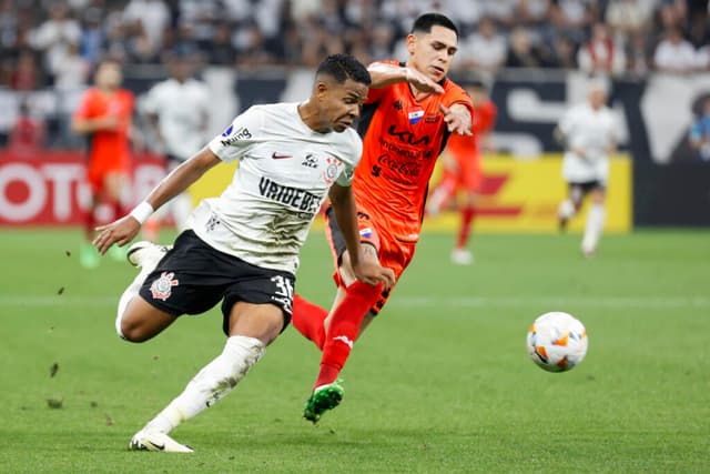Wesley tem tudo para ser o destaque do Corinthians em 2024 - EFE/ Sebastiao Moreira