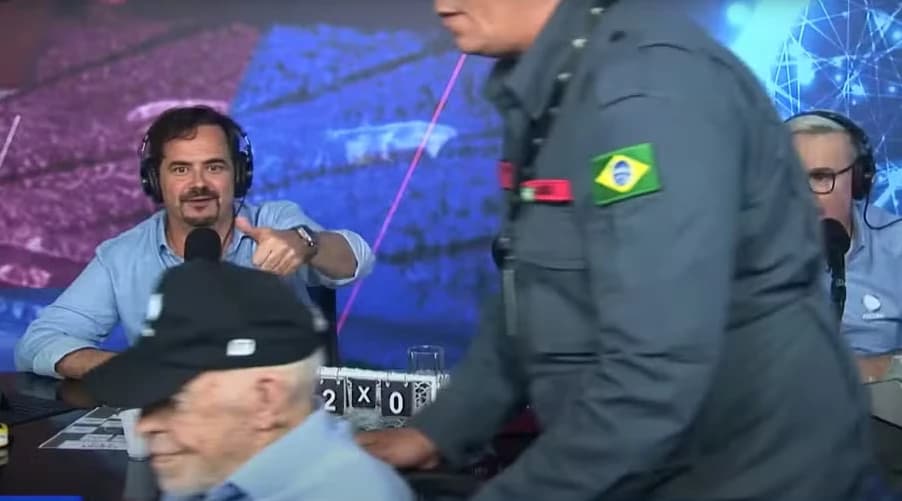Silvio Luiz, narração, Silvio Luiz passa mal narração ao vivo, Reprodução/R7
