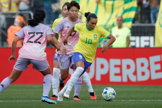 Marta foi eleita seis vezes a melhor jogadora do planeta - EFE/ Sebastiao Moreira