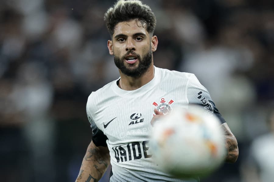 Corinthians intensifica busca por reforços após lesão de Yuri Alberto
