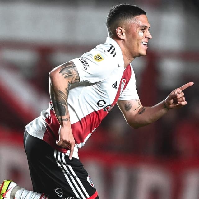 Atualmente no Racing, Quintero teve duas passagens pelo River Plate - Divulgação/Clube Atlético River Plate