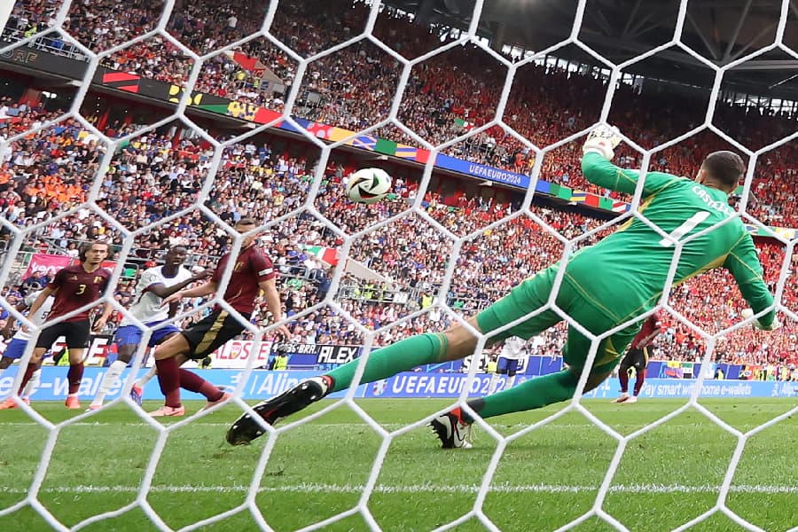 Kolo Muani, França x Bélgica, Euro 2024, GEORGI LICOVSKI/EFE