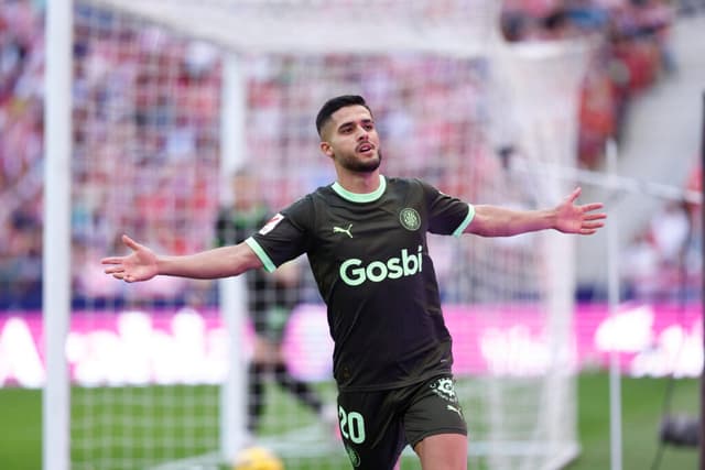 Yan Couto comemora gol ainda pelo Girona - EFE/ Rodrigo Jiménez