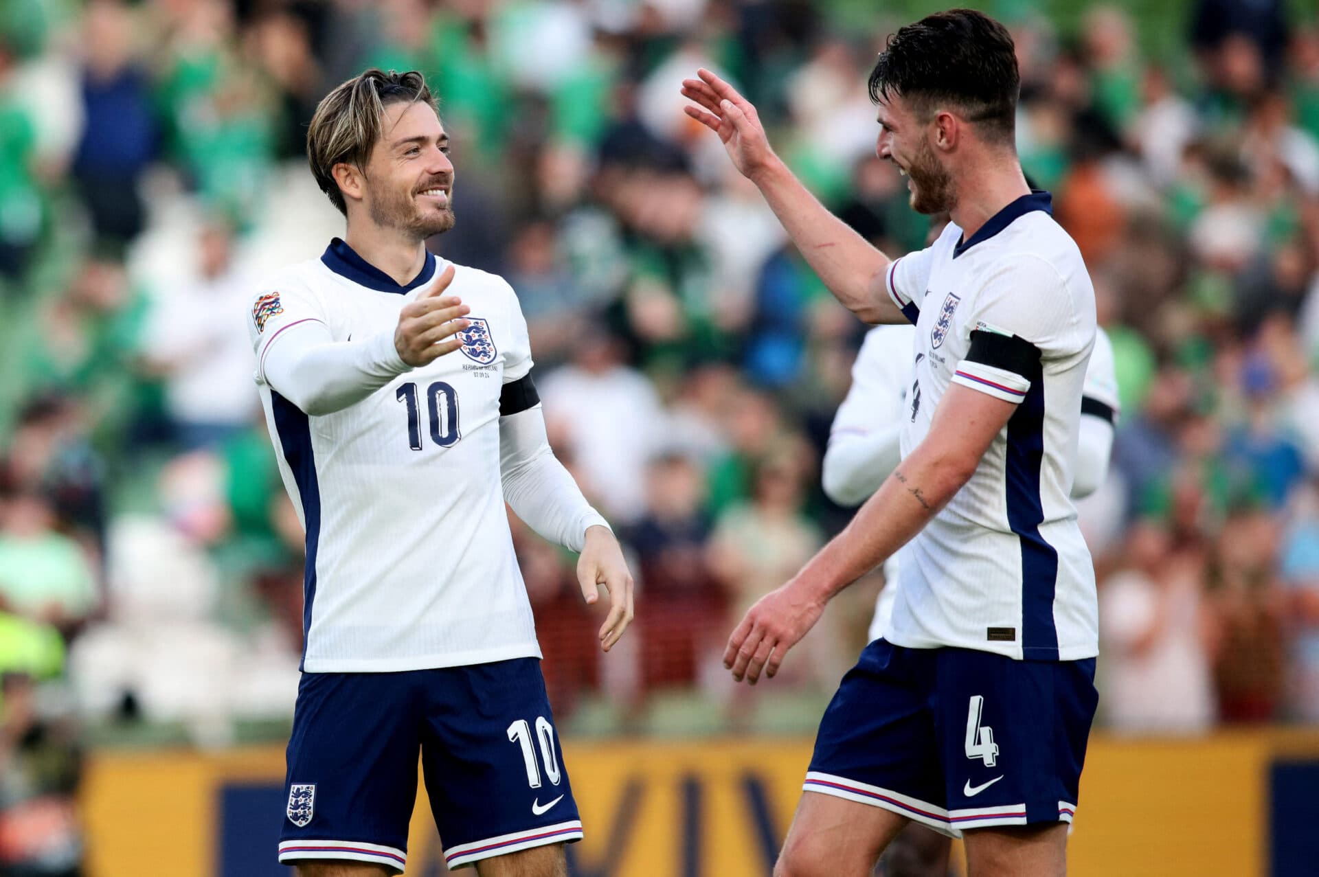 Inglaterra vence Irlanda em jogo com tema de ‘traição’