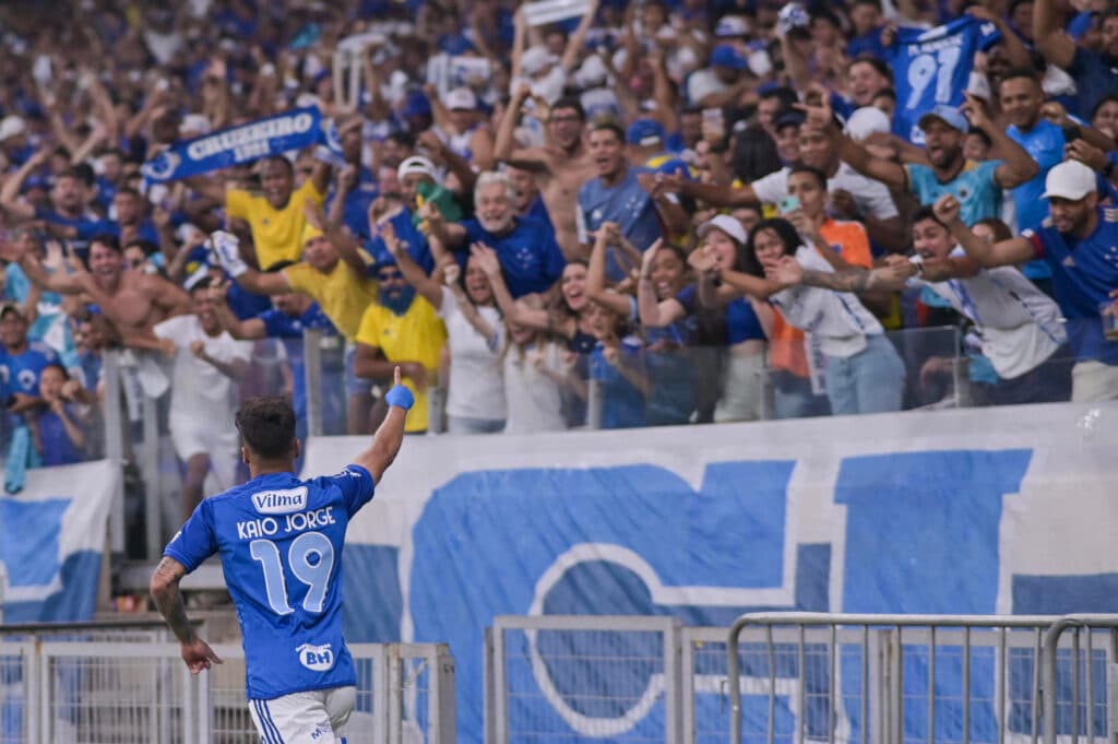 Cruzeiro empata com Libertad e vai à semi da Sul-Americana