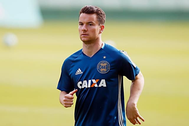 Baumjohann com a camisa do Coritiba - Divulgação/Coritiba