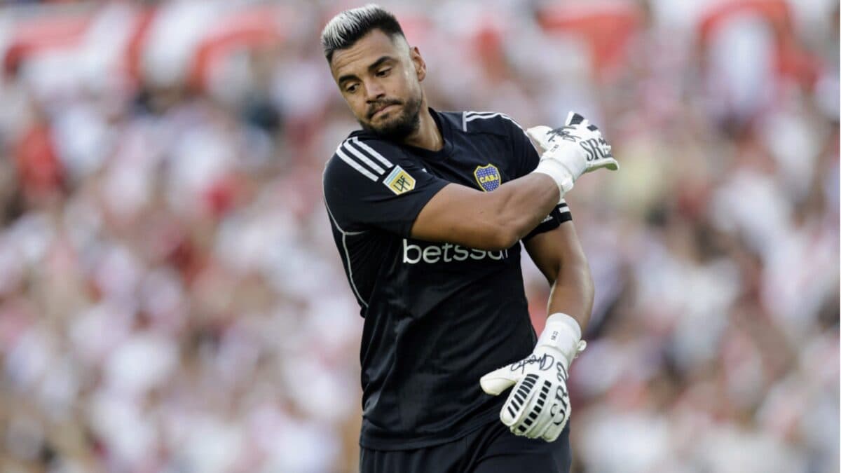 Romero, goleiro do Boca Juniors é afastado de treinos e suspenso