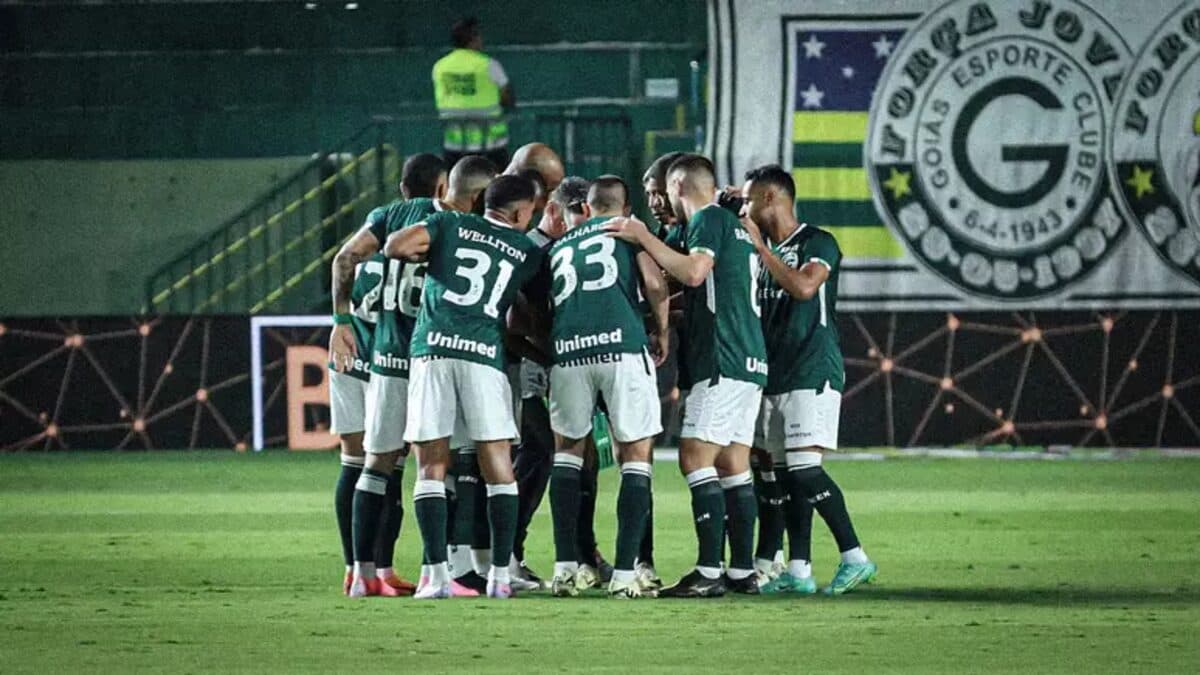 Goiás x Athletico-PR: onde assistir, horário e prováveis escalações