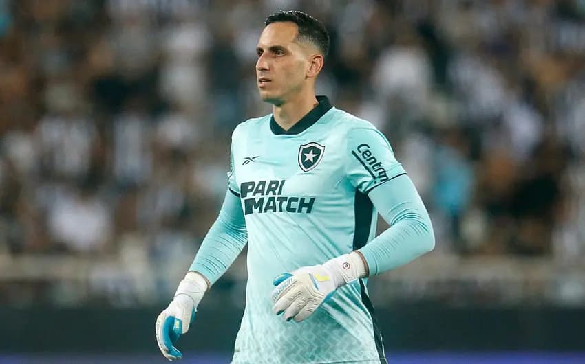 Gatito Fernández pode deixar o Botafogo em 2025