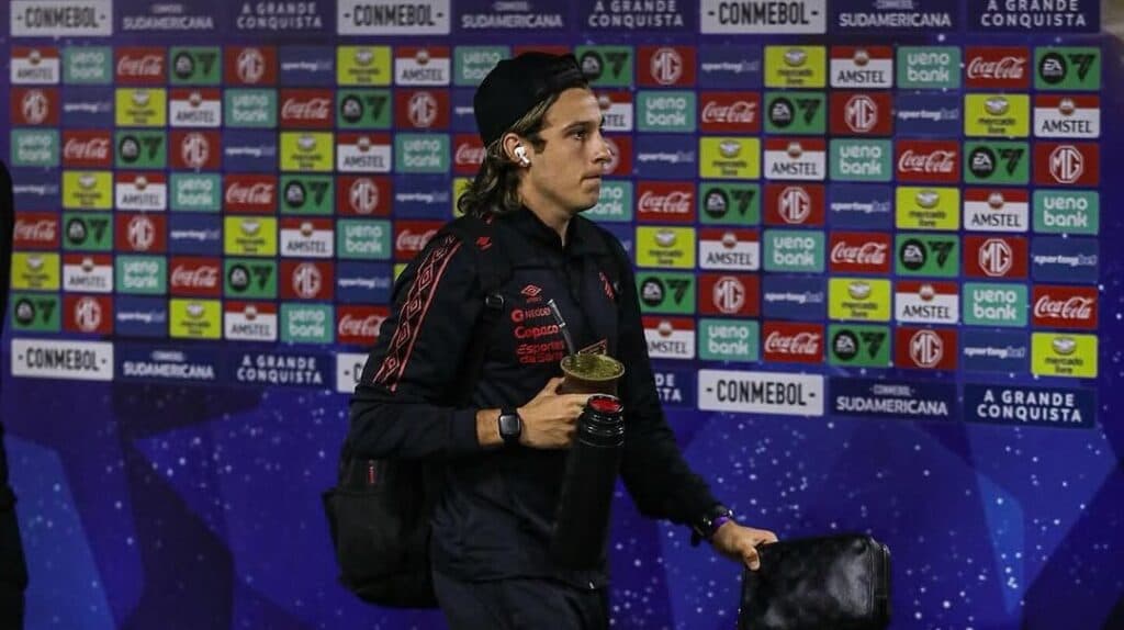 Fluminense tenta a contratação de Canobbio, do Athletico