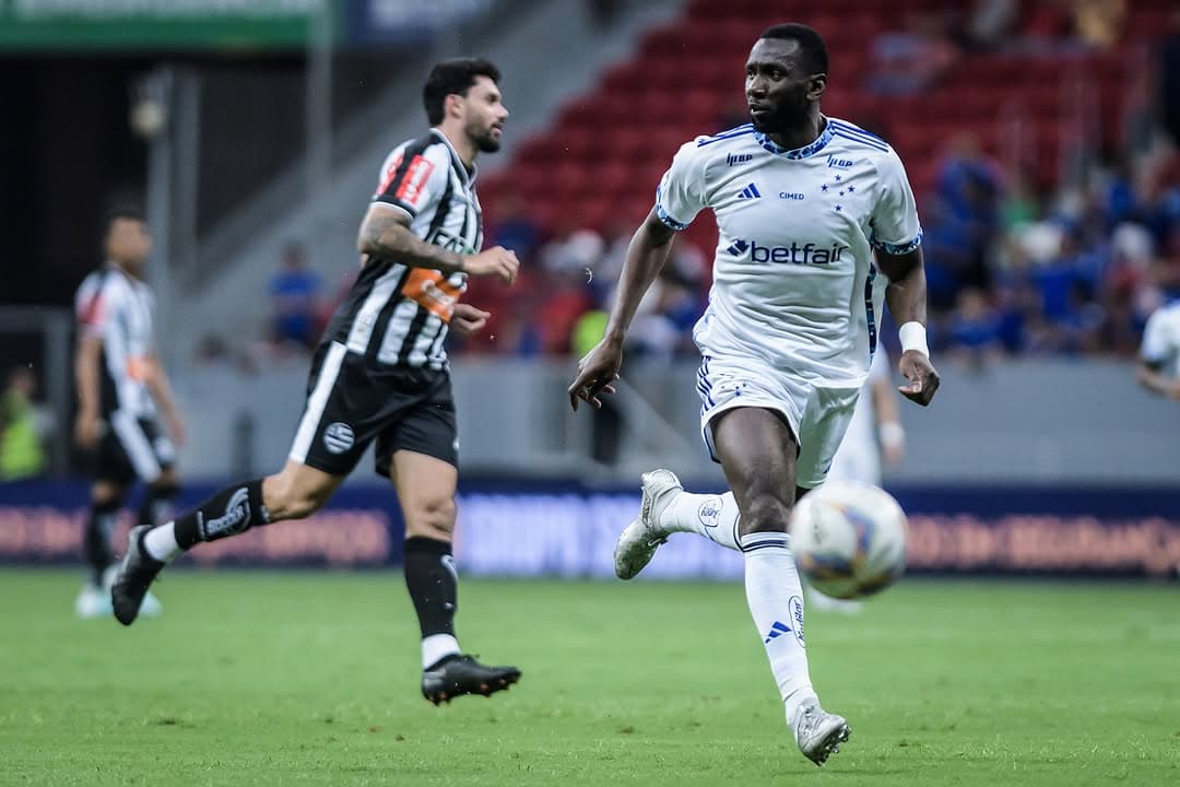 Cruzeiro perde para o Athletic com gol contra de Fabrício Bruno