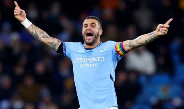 Milan contrata ex-capitão do Manchester City