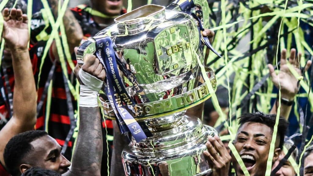 CBF aumenta a premiação do campeão da Copa do Brasil e pode faturar mais de R$ 100 milhões