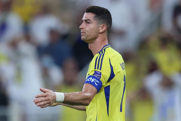 CR7 se recusa a jogar em meio a crise no futebol saudita; entenda cenário