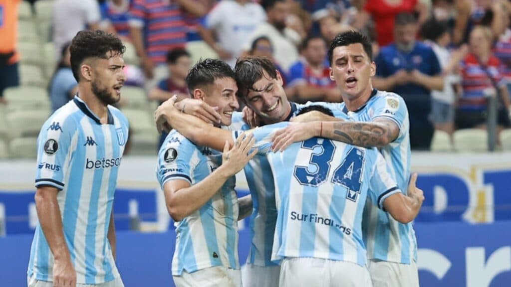 Racing busca revanche contra Bucaramanga na Libertadores; onde assistir