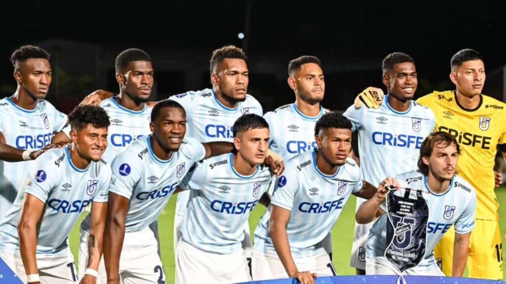 Universidad Católica x Cerro Largo: Duelo inédito na Sul-Americana; onde assistir ao vivo