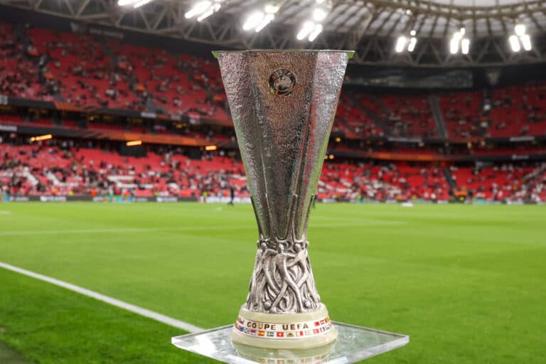 Fenerbahce x Nottingham Forest: onde assistir ao jogo pela Liga Europa