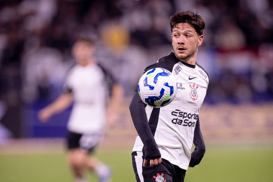 Garro cobra reação no Corinthians e defende Dorival Júnior