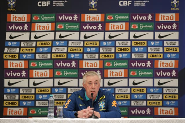 Fator Ancelotti causou colapso em estrutura e jornalistas ‘barrados’