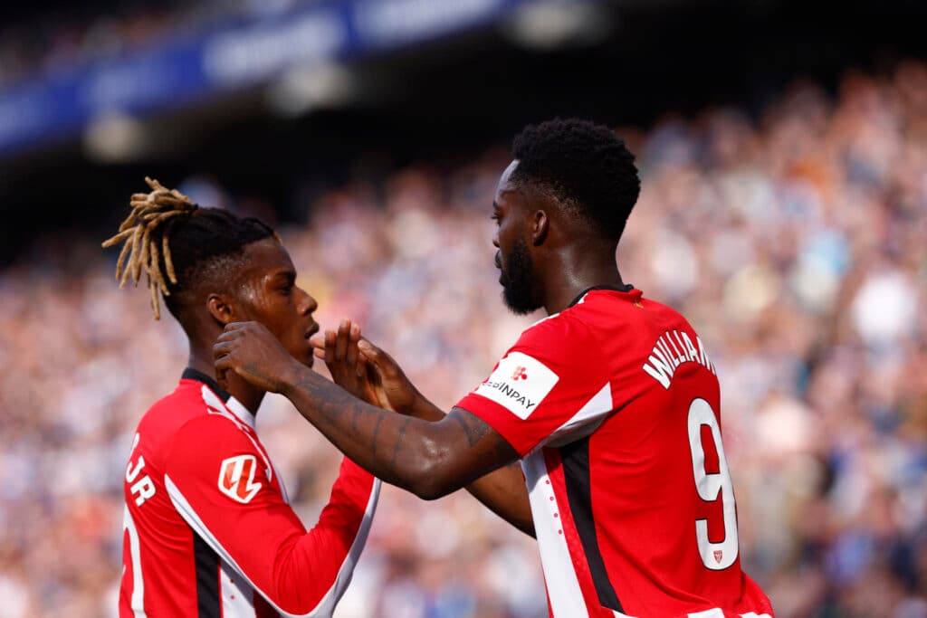 Os irmãos Iñaki e Nico Williams juntos pelo Bilbao - EFE/ Quique García