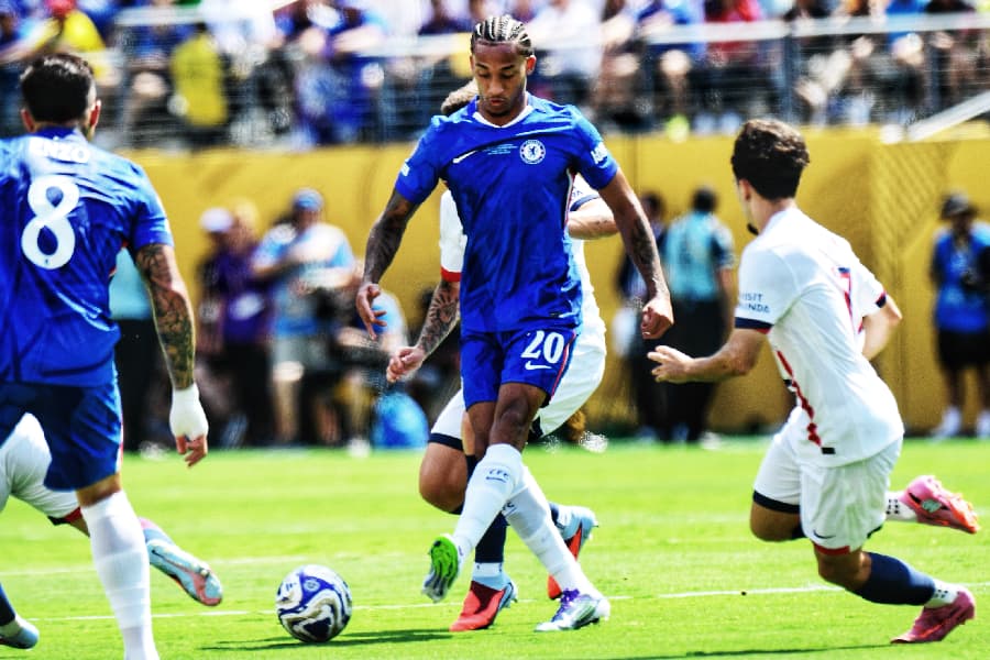 João Pedro marcou três gols em três jogos com o Chelsea - Alexandre Battibugli/PLACAR
