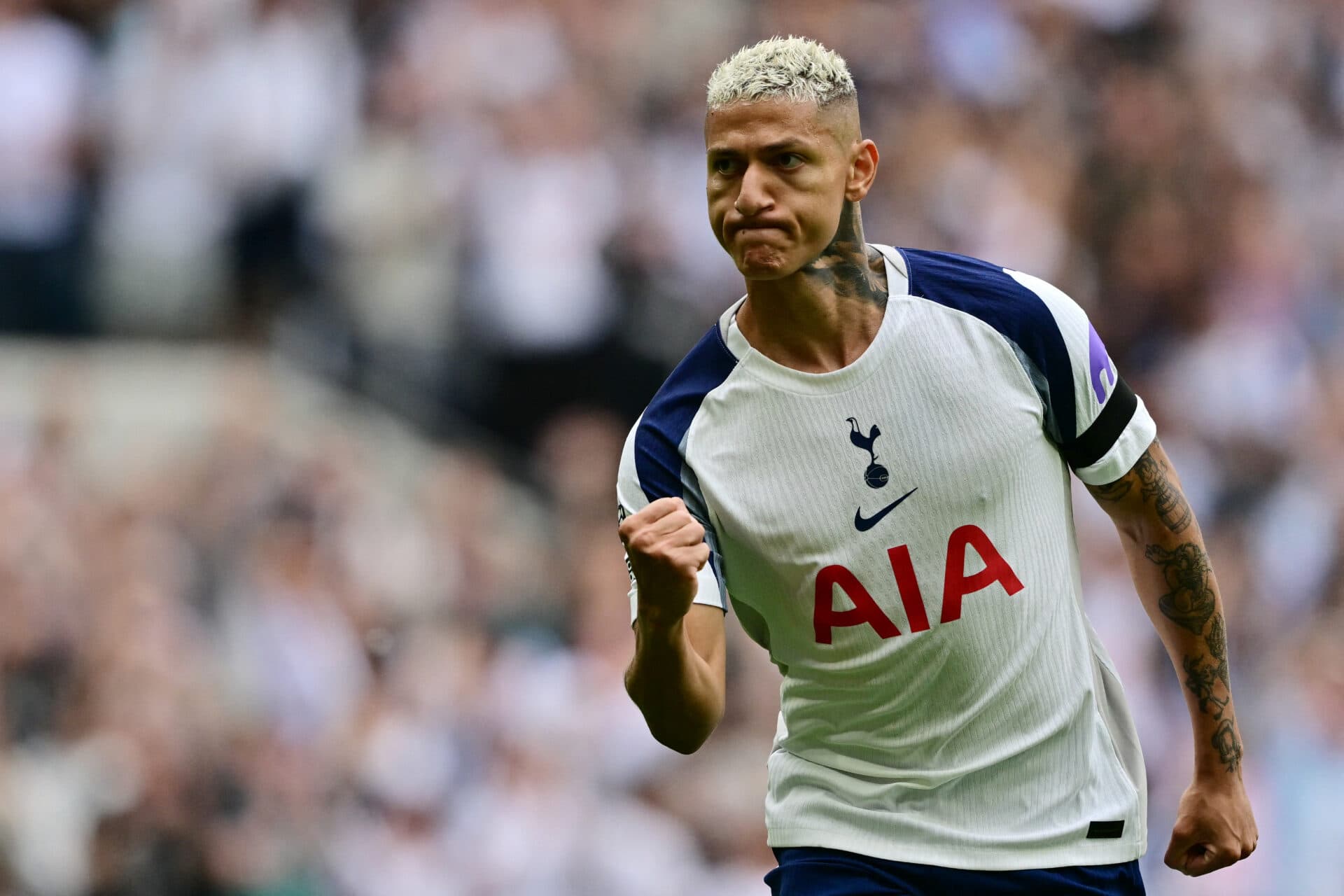 Richarlison mira disputa na seleção com golaços às vésperas de nova convocação