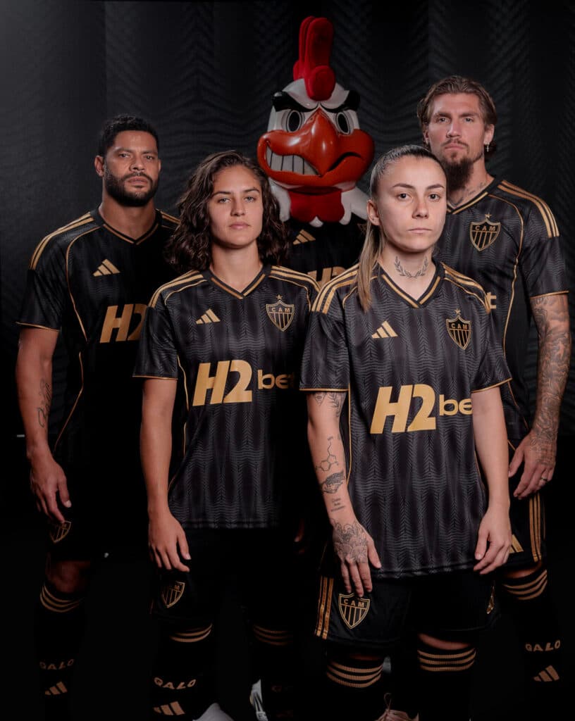 Hulk, Lyanco, Lari Sanchez e Ana Clara com o galo doido - Divulgação Adidas