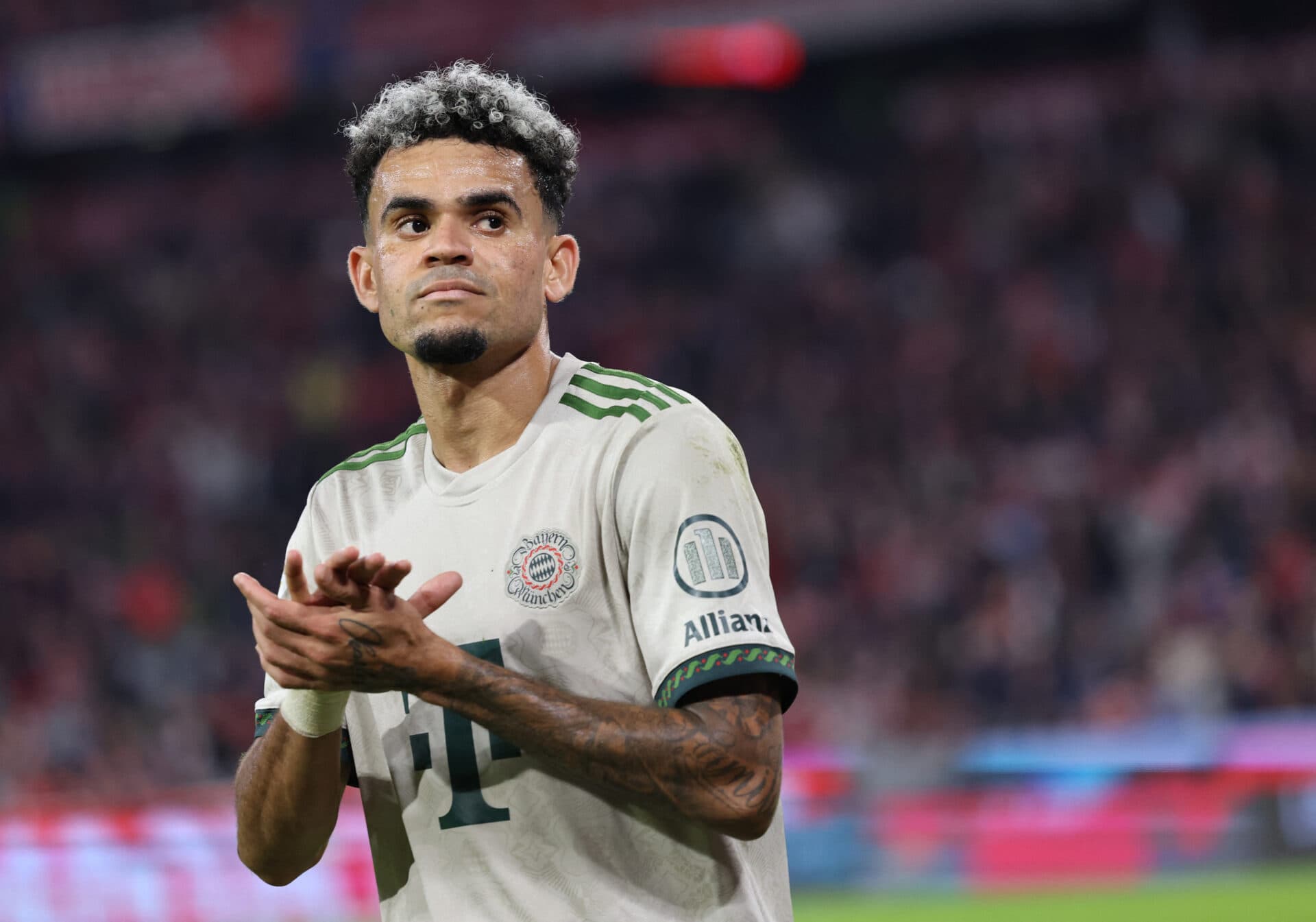 Luis Díaz marca dois e Bayern de Munique vence PSG