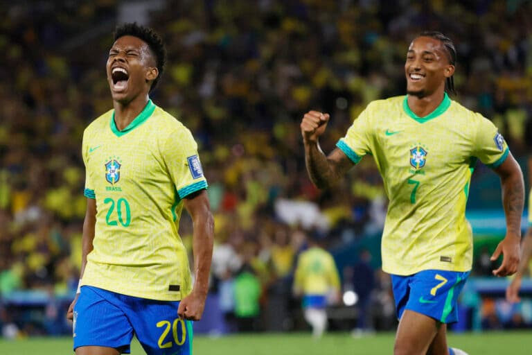 Brasileiro é eleito top-3 do início da Premier League; veja lista