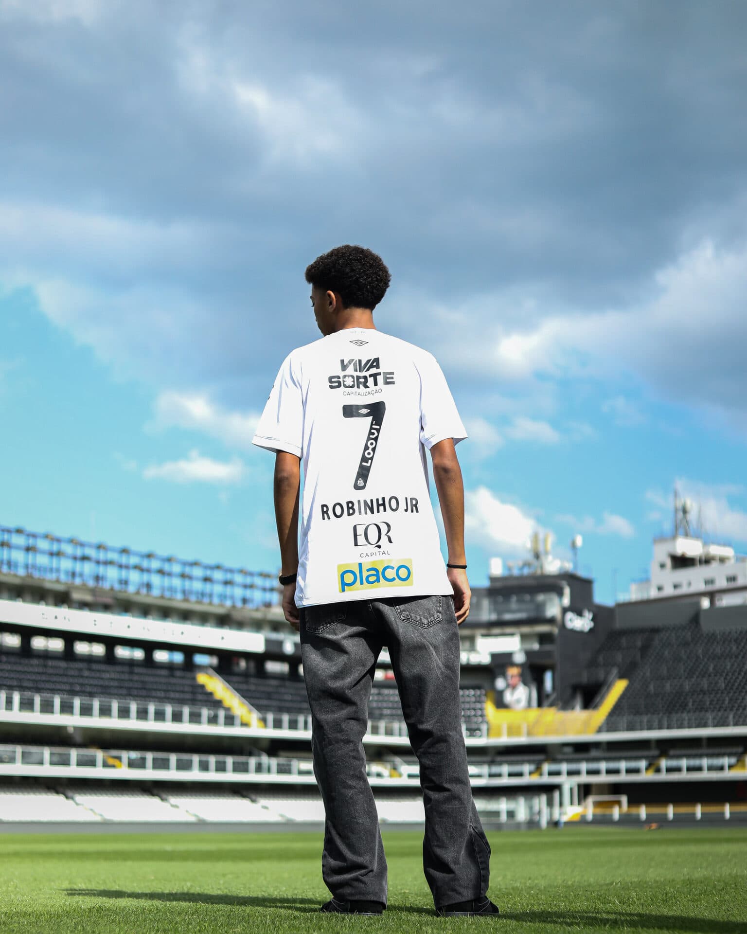 Robinho Jr. tem somente cinco jogos como profissional no Santos - Reinaldo Campos/Santos FC