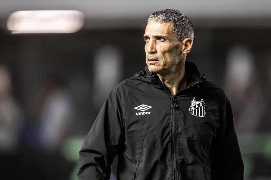 Santos, de Vojvoda, tenta voltar a vencer após empate com o Grêmio na última rodada - Raul Baretta/Santos FC