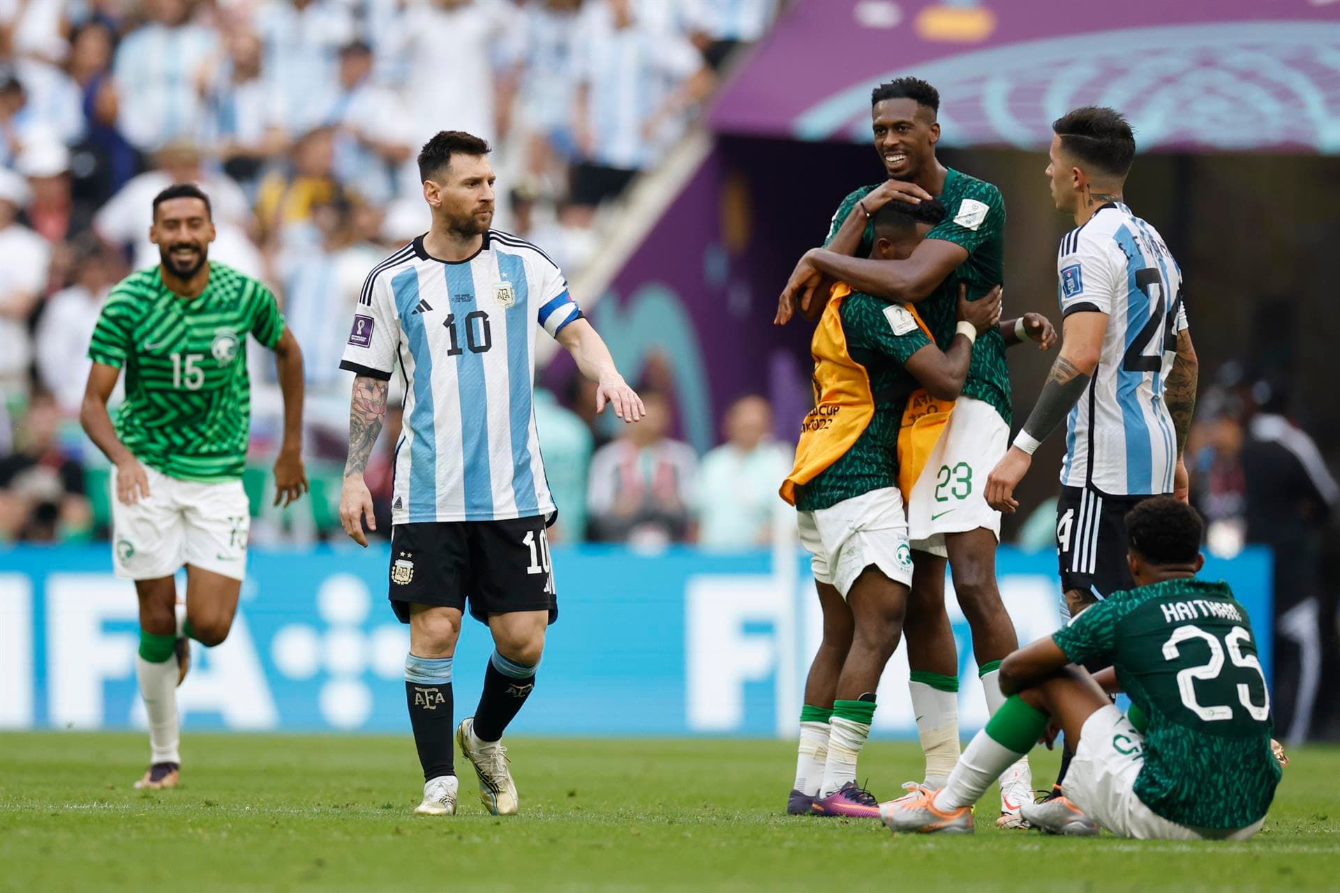 Relembre zebras na história das Copas do Mundo