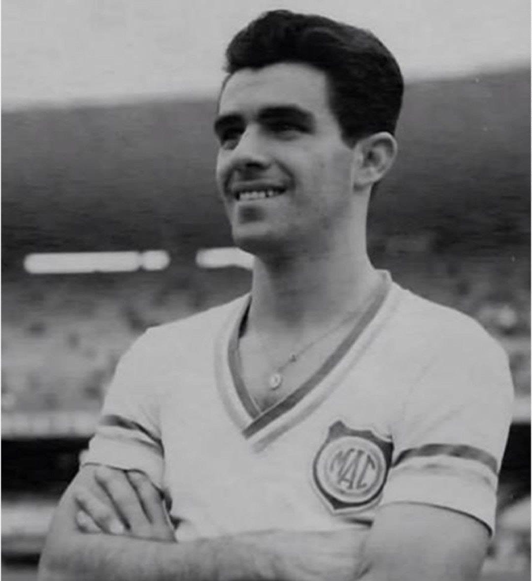 Lenda do Barcelona e do Real Madrid, Evaristo tem saudades dos tempos de Madureira - Divulgação/Madureira
