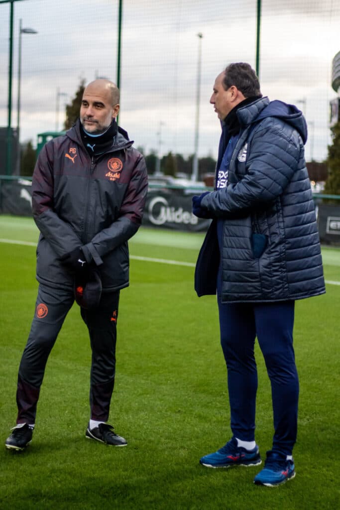 Rogério Ceni e Pep Guardiola em pré-temporada do Bahia em Manchester - Letícia Martins / Bahia