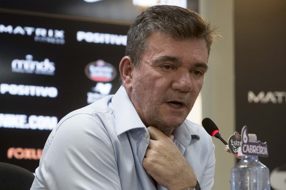 Debate PLACAR: André Sanchez é expulso do Corinthians