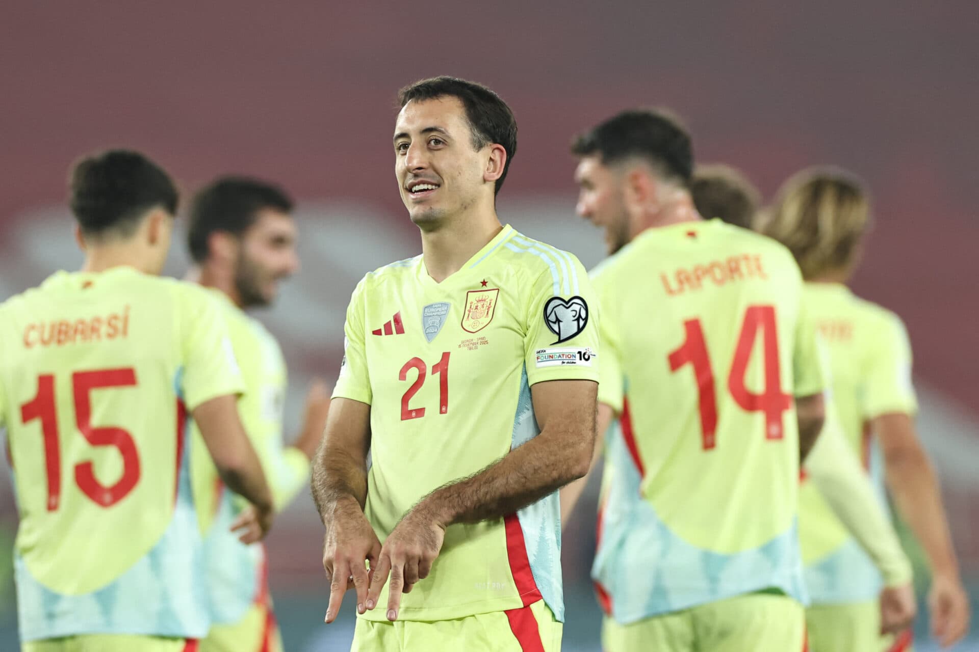 Espanha goleia Geórgia e fica a um passo da Copa do Mundo